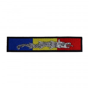 Ecuson Drapel Romania cu Lupul Dacic Ecuson Drapel Romania cu Lupul Dacic