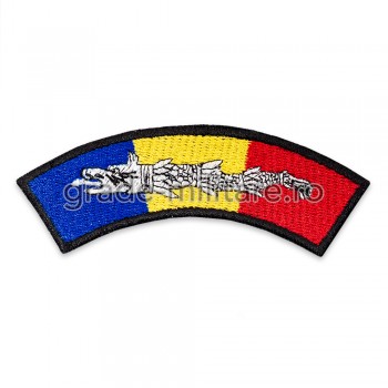 Ecuson Drapel semirotund cu lupul dacic Ecuson Drapel semirotund cu lupul dacic